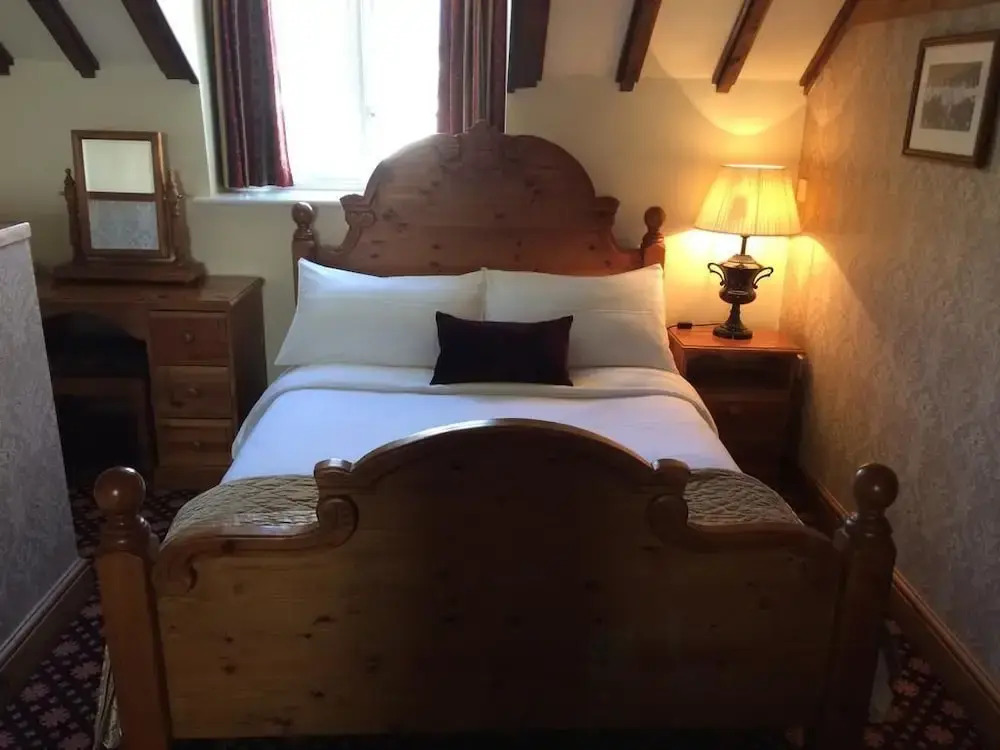 Bridport Arms Hotel
