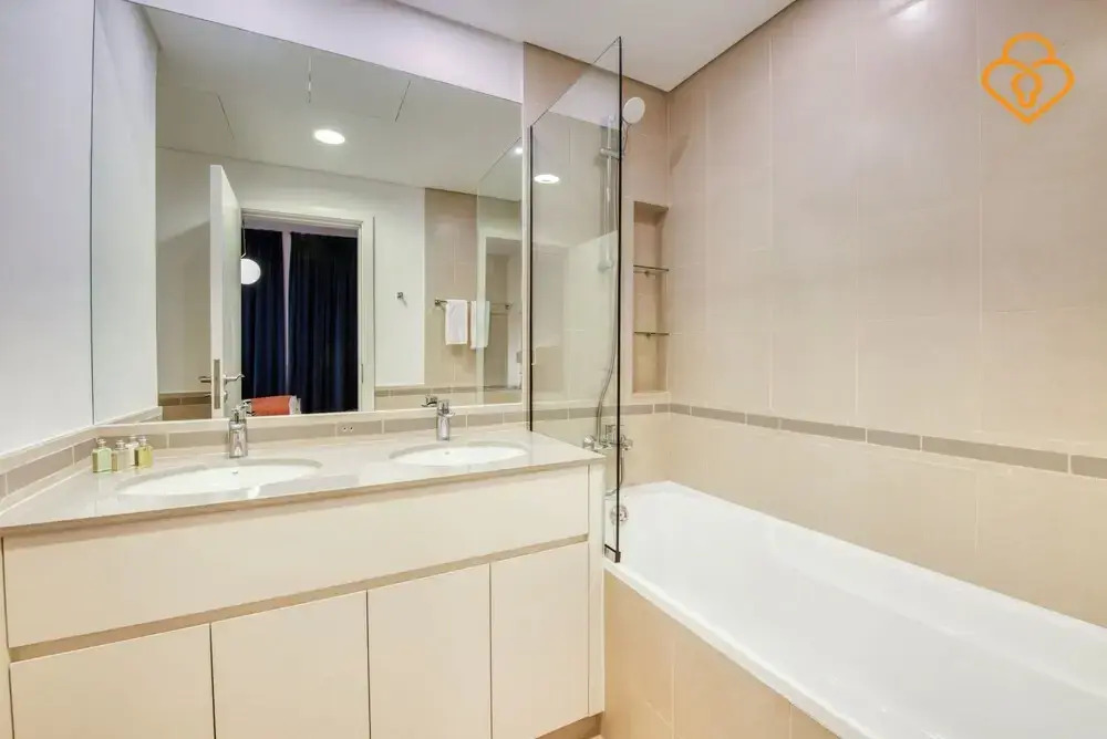 2 B/R Apt 425 Hayat Boulevard Townsquare