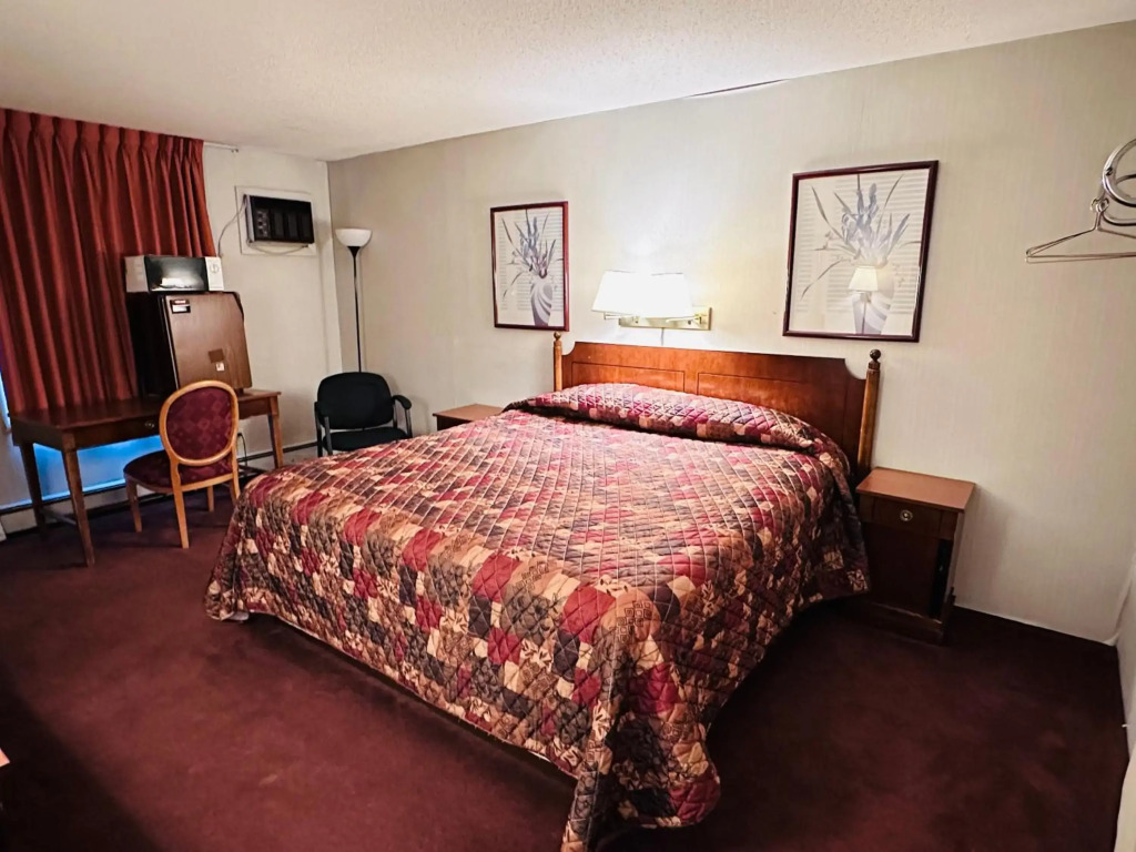 Pamola Motor Lodge
