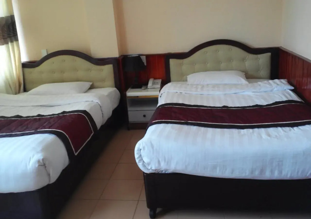 ANH ĐÀO HOTEL