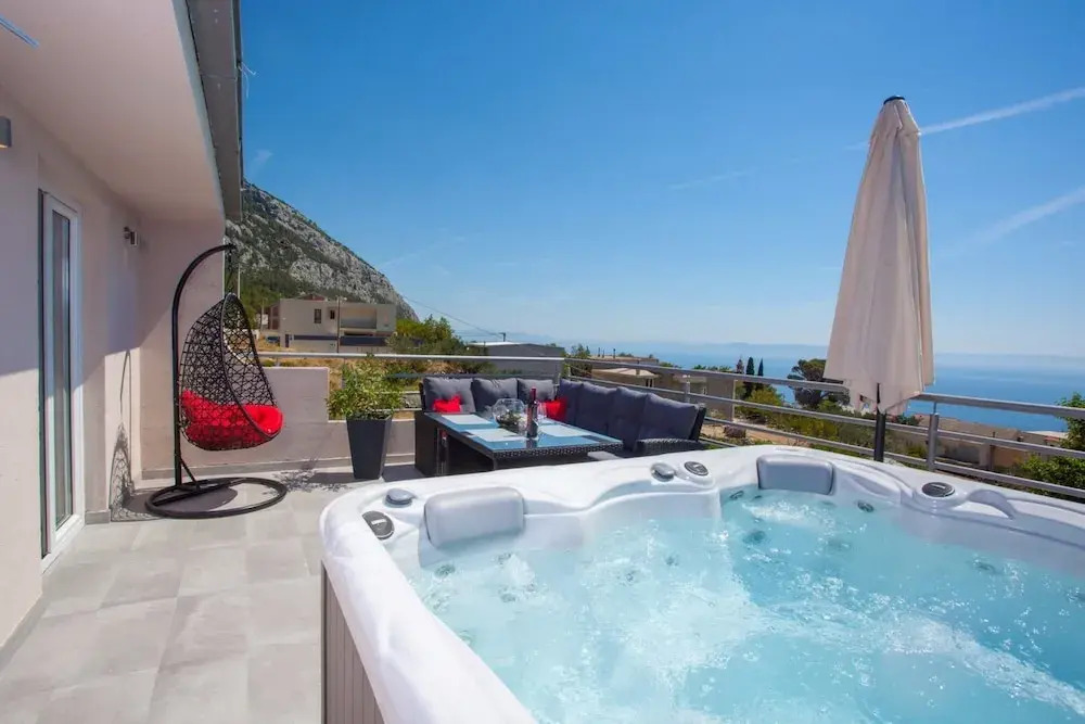 Villa Ana - Makarska by Villas Guide