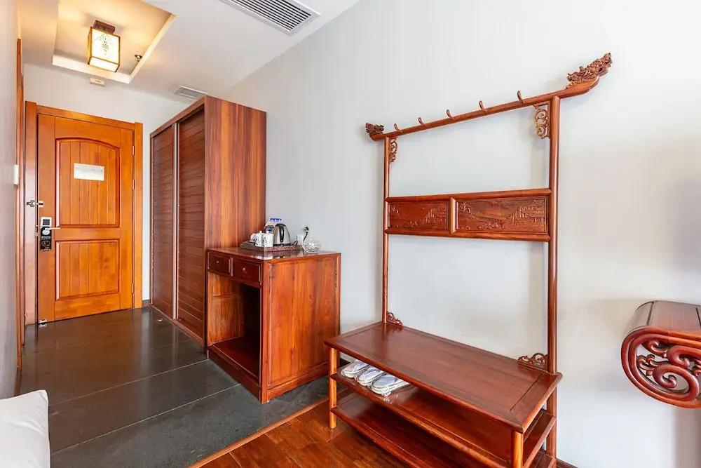 Hejing Zemeixuan Boutique Hotel