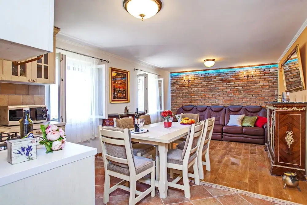 Stone House San Pelegrin