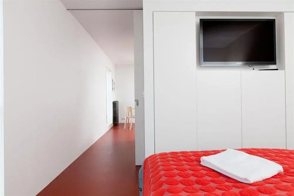 37 Apartments