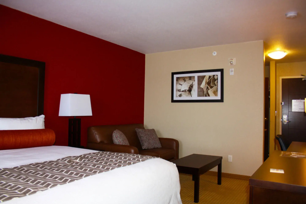 The Kanata Inns Invermere