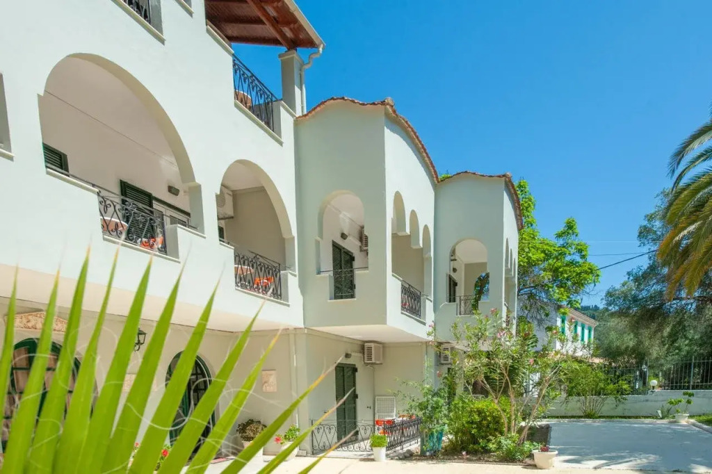 Vassilis Paradise Garden Aparthotel