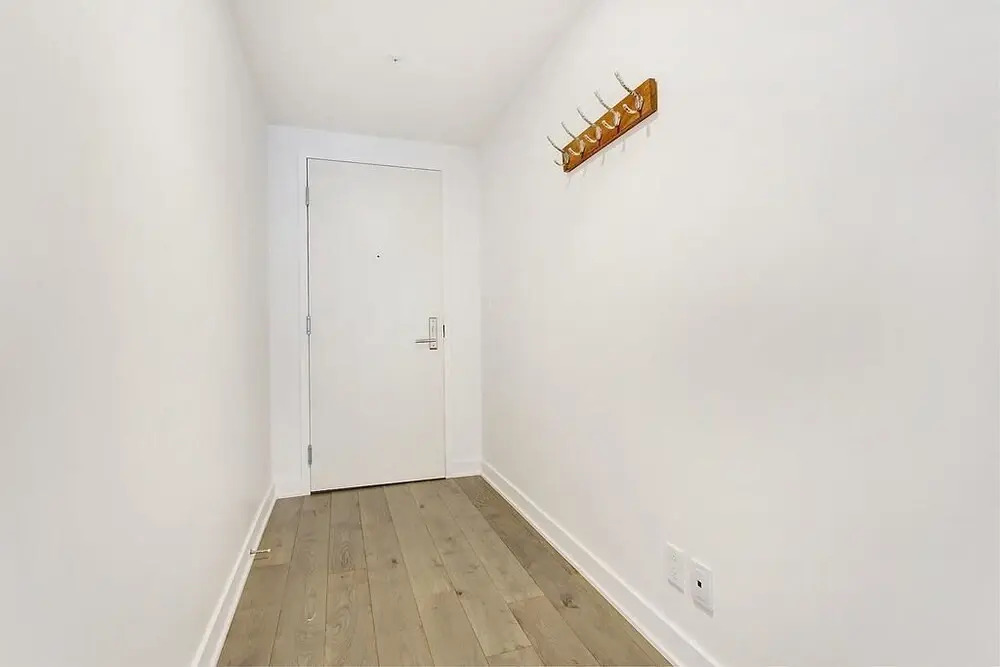 Bell Centre Apartments by Hometrotting