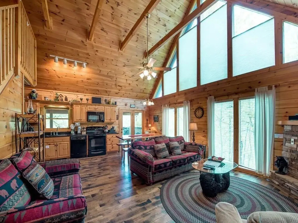 The Bear Essentials 3 Bedrooms 3 Bathrooms Cabin
