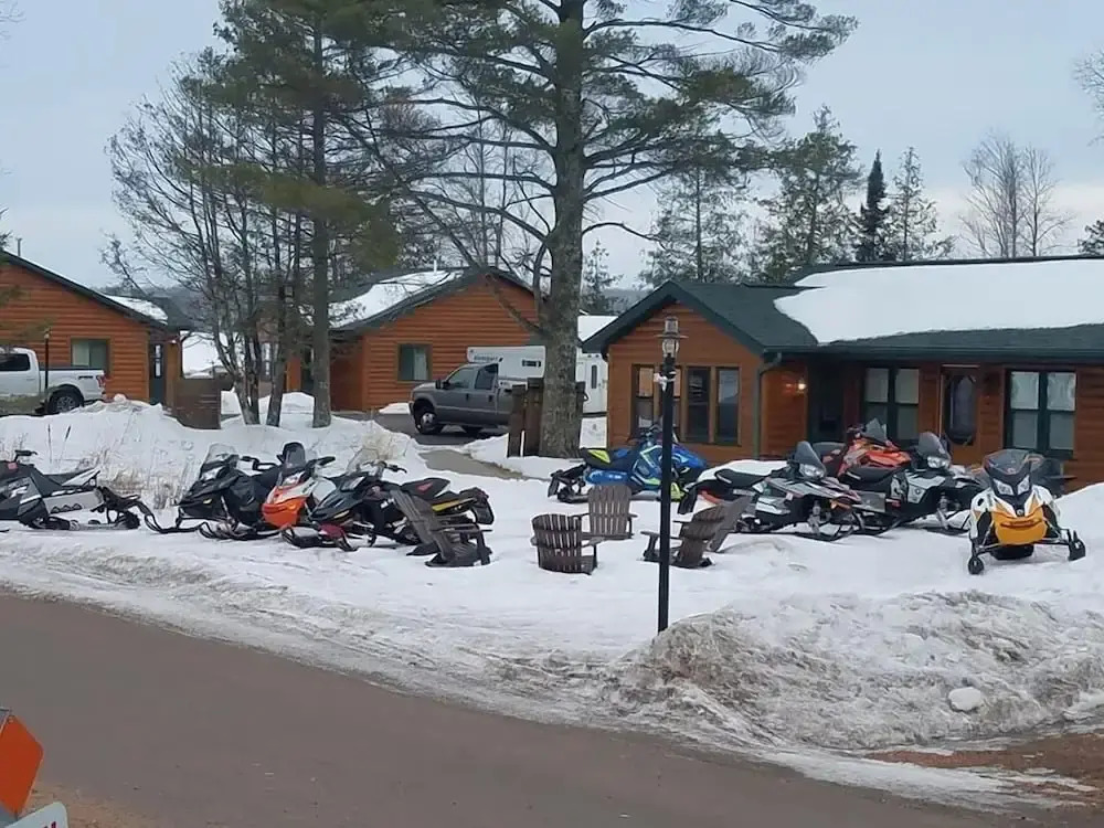Lenas Northern Pines Resort