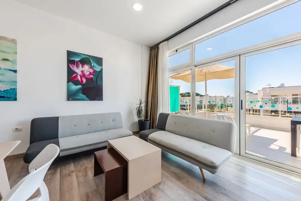1-bedroom Retreat at Gjiri i Lalzit - Zambaku