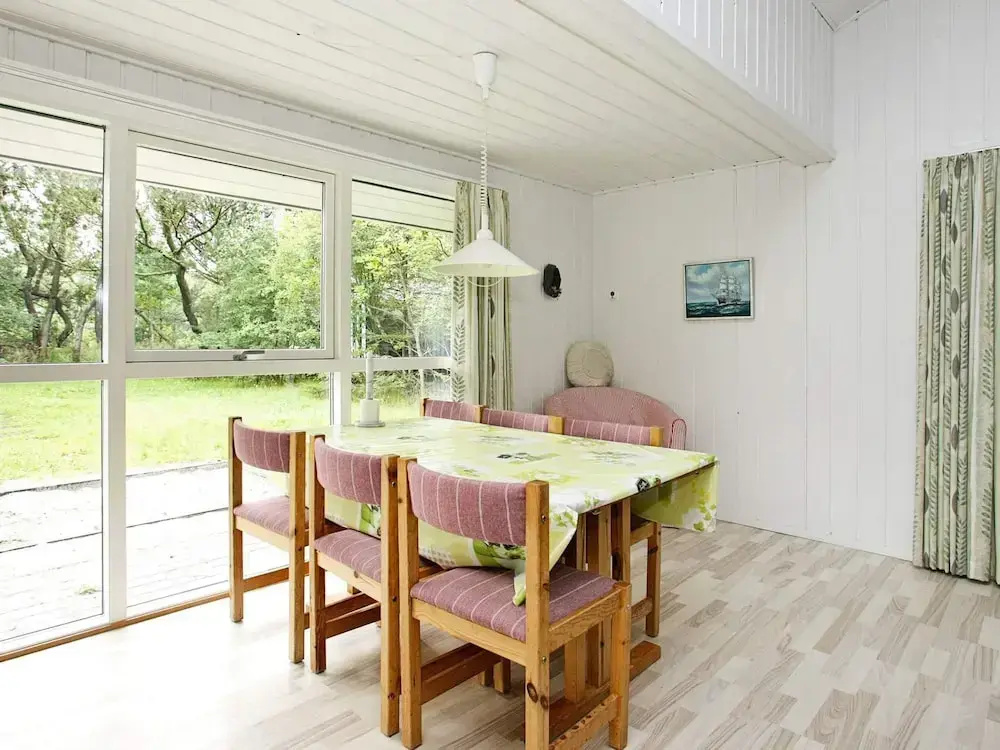 6 Person Holiday Home in Albaek