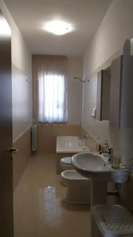 Dabliu House
