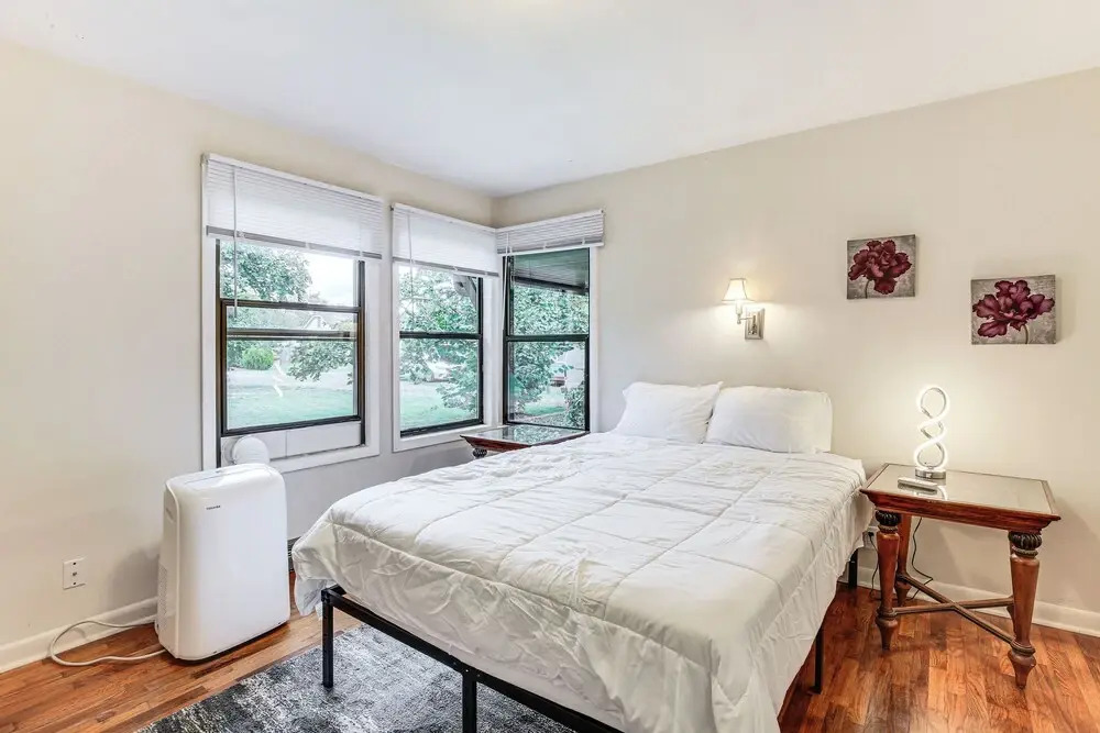 3 Mi to UO Campus: Pet friendly Springfield Home