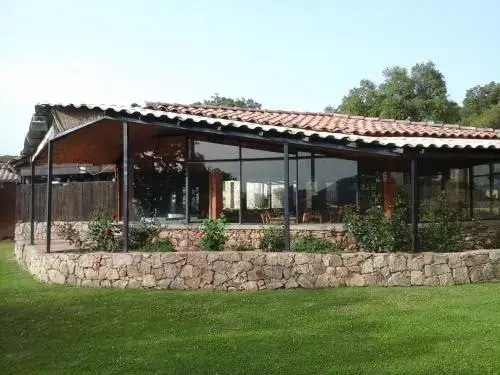 Mobile Home A Saliva