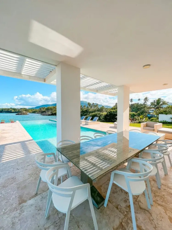 Peninsula Esmeralda Luxury Hotel & Villas