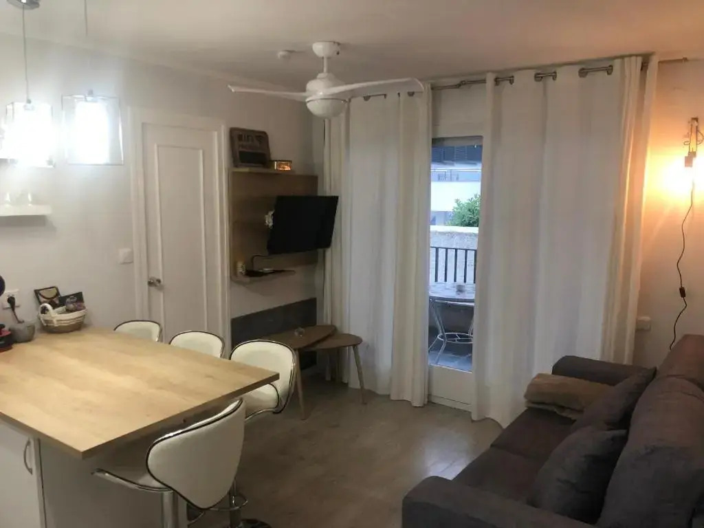 Salou Apartamento premium 150 m playa, muy tranquilo Parking