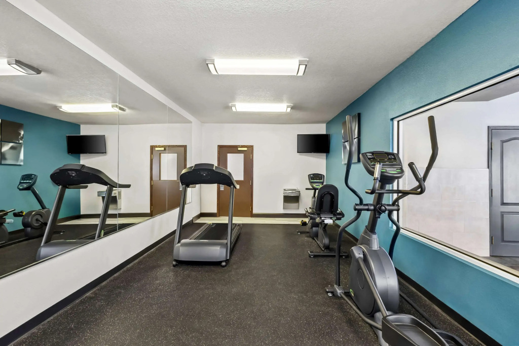 Best Western Fort Wayne Inn & Suites North