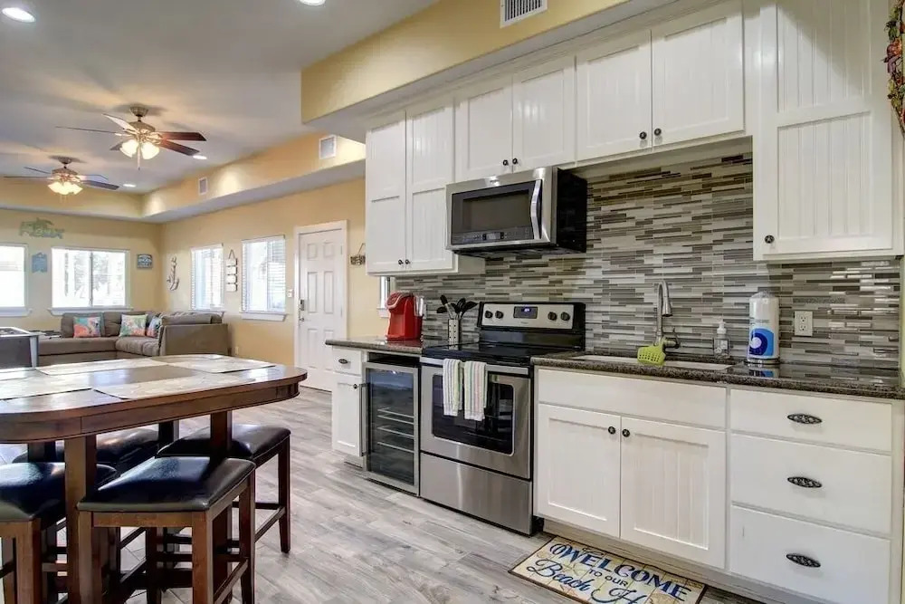 Coral - 2 Br Apts