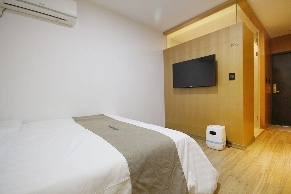Wate Hotel