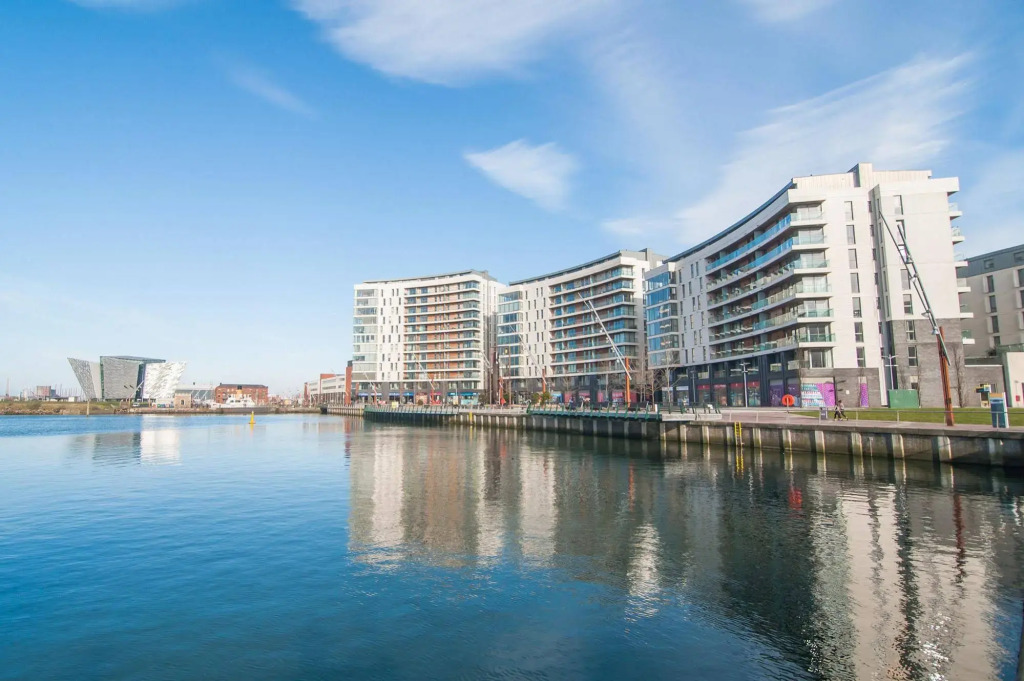 Dream Apartments - Titanic Arc