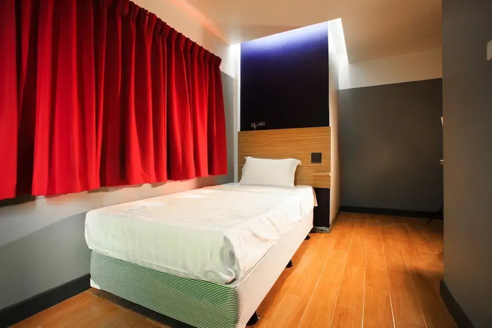 Cloud 9 Lodge