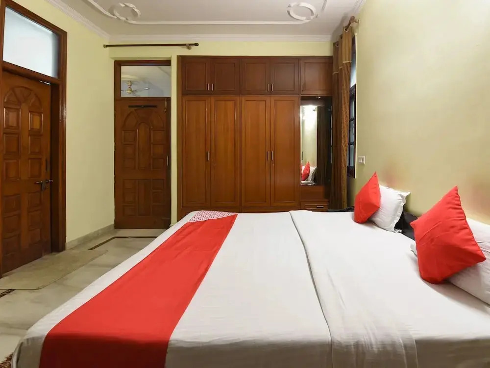 Rose View By OYO Rooms