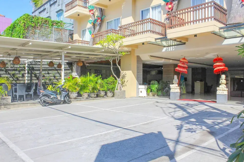 Airy Kuta Kartika Plaza 9 Bali