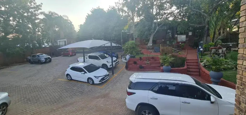 Maroela Guest Lodge