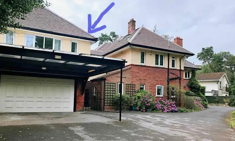 Self contained guest house with walking distance to beach and town center