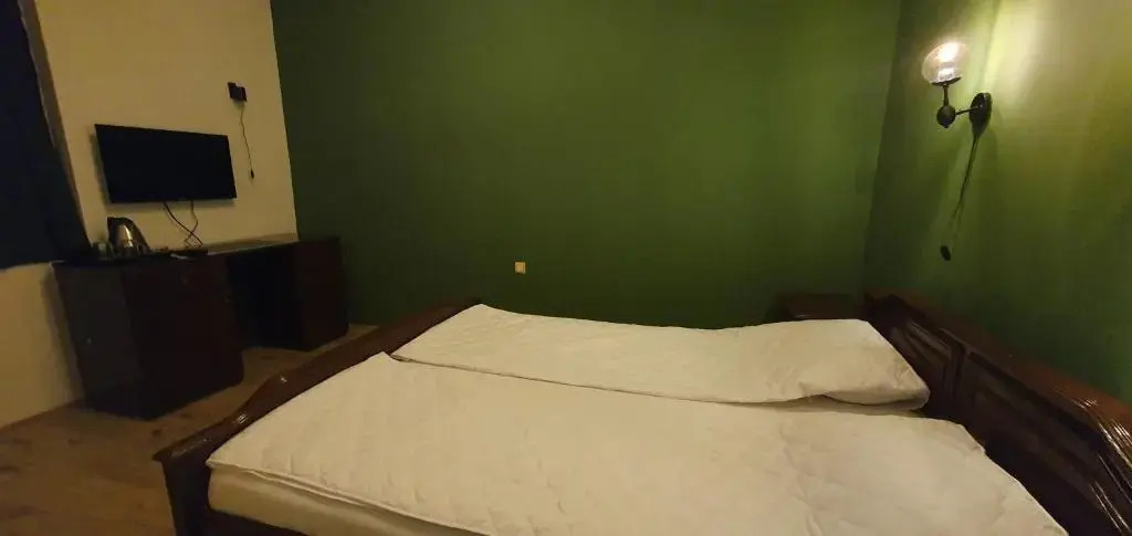 Hotel Lav