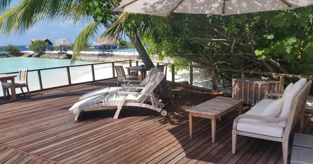 Makunudu Island- An Intimate Hideaway