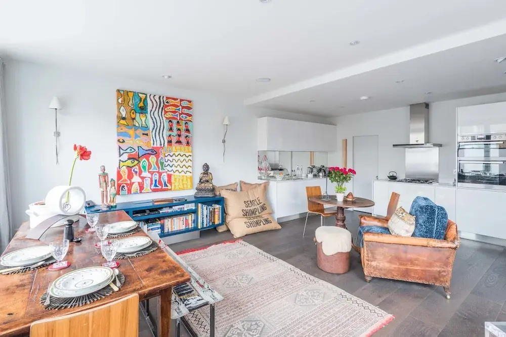Classic Hammersmith Home by Ravenscourt Park