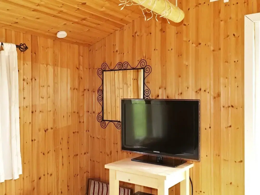 4 person holiday home in Åsljunga