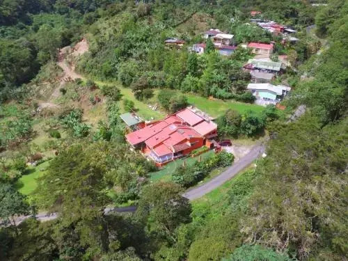 Rio Macho Lodge