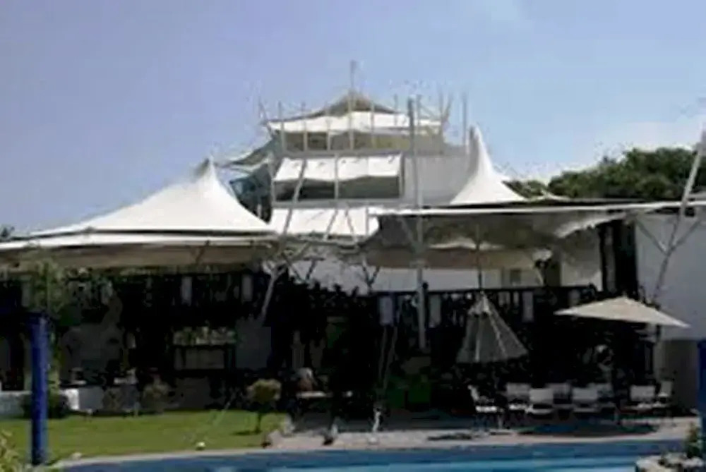Montroi Hotel and Fitness