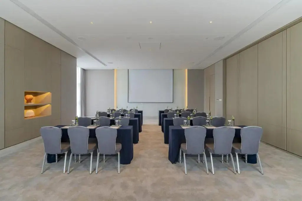 DoubleTree by Hilton Shenzhen Nanshan Hotel & Residences