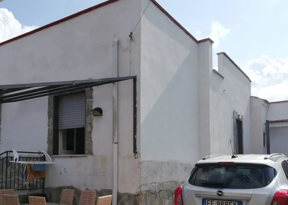 ARDIZIO's house