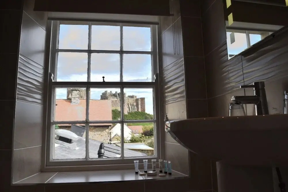 Lord Crewe Hotel