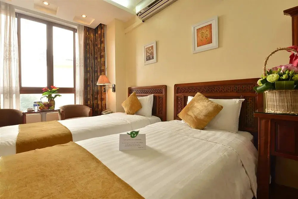 Hanoi Silver Moon Lakeview Hotel