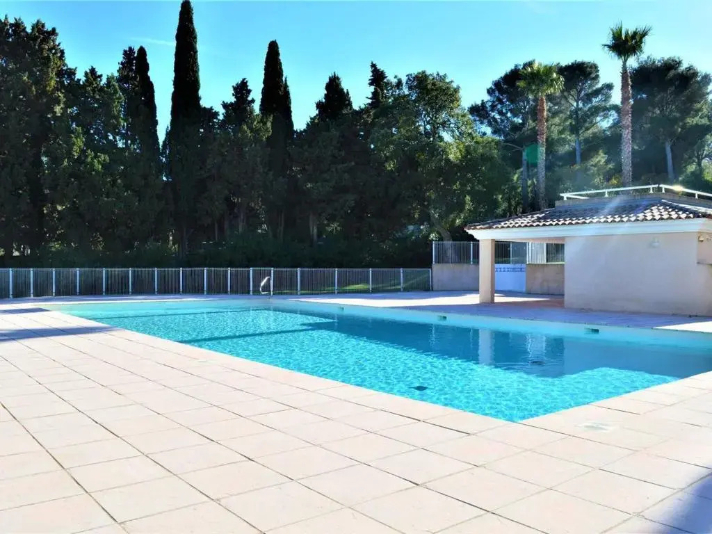 Appartement Cavalaire-sur-Mer, 2 pièces, 4 personnes - FR-1-226B-81