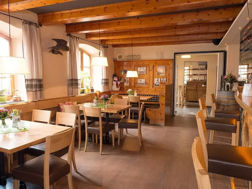 Gasthof Deutscher Adler und Hotel Puchtler