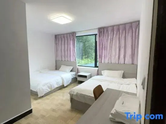 Siguniang Mountain Linxi Yashe Homestay (Shuangqiao Valley Scenic Area)
