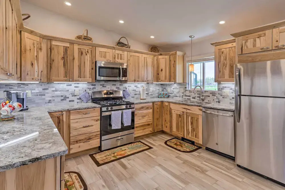 Picturesque Palisade Home: Mt Garfield Views!