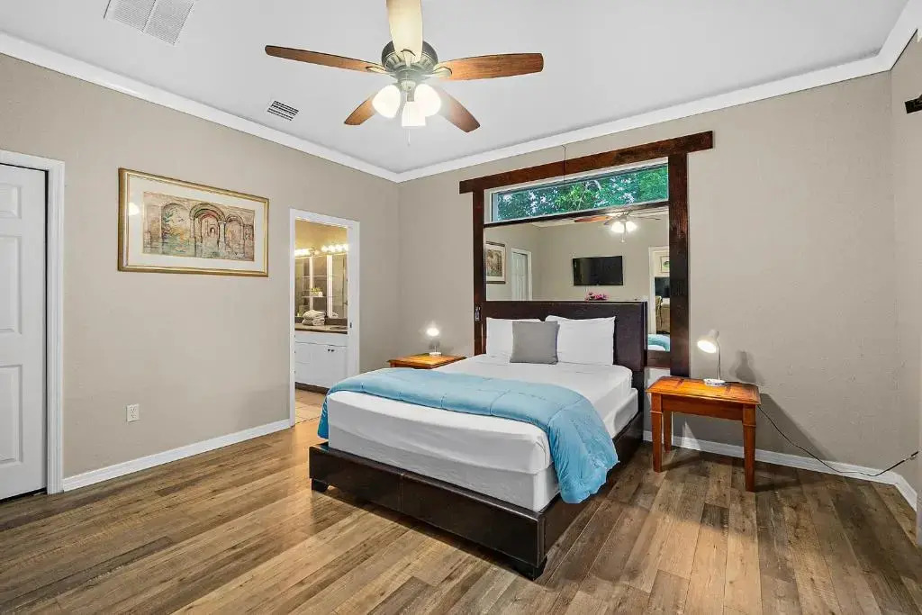 Palm Paradise with Heated Saltwater Pool - 10 min to the Beach