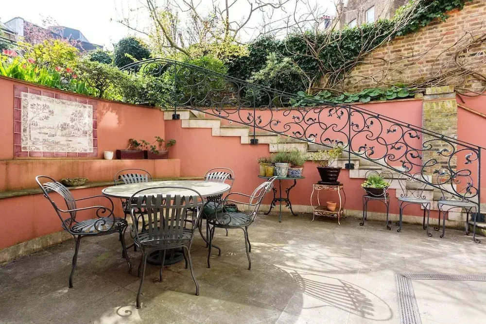 Veeve - Hampstead Victorian