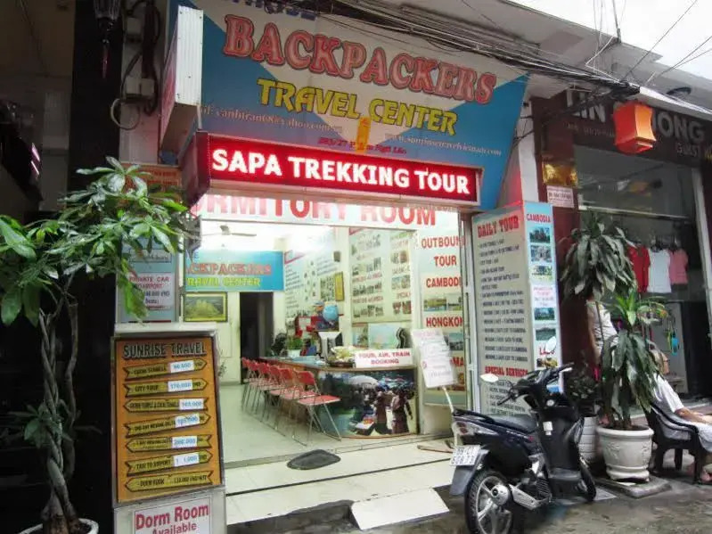 Sunrise Backpackers