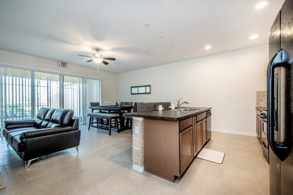 Amazing Townhouse! Solterra - 4686TD