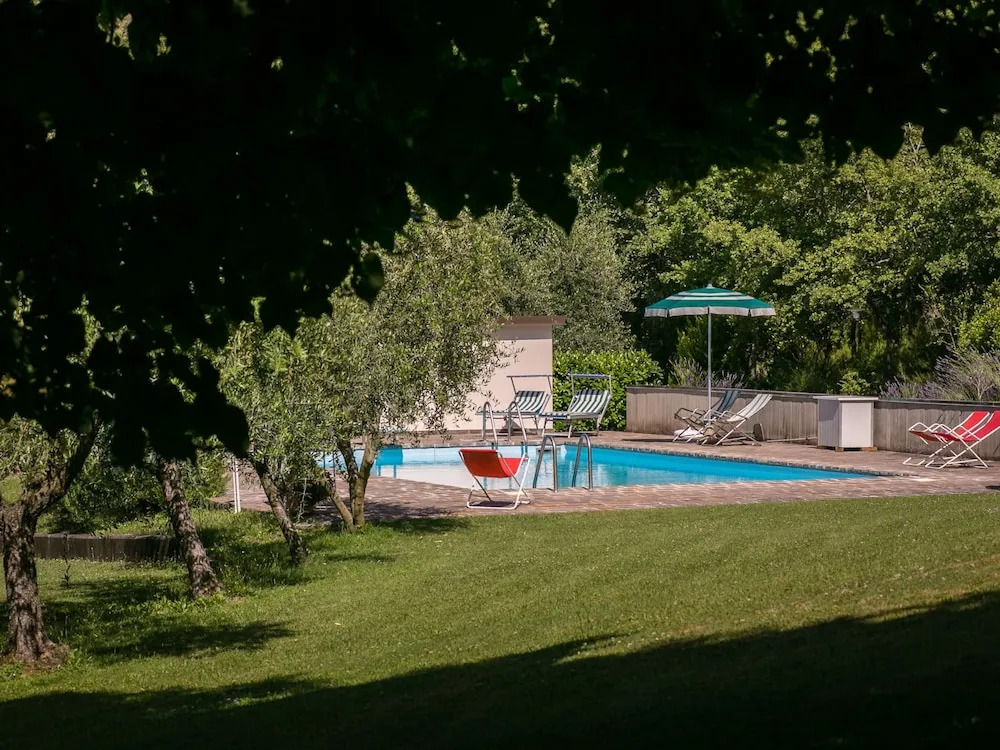 Villa in Tuscany with Private Pool and Hill View