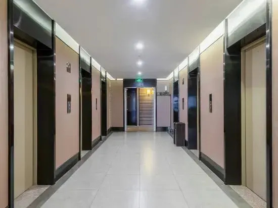 Home Inn Collection (Yantai Guanhai Road Vientiane Hui Yantai University Branch)