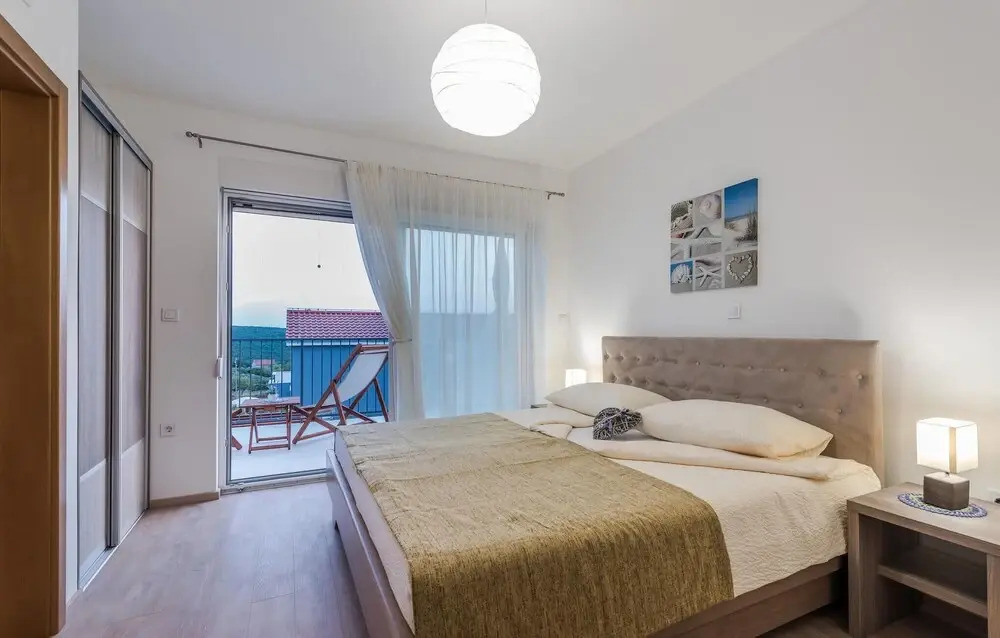 Amazing Home in Debeljak with Outdoor Swimming Pool, Hot Tub & 4 Bedrooms